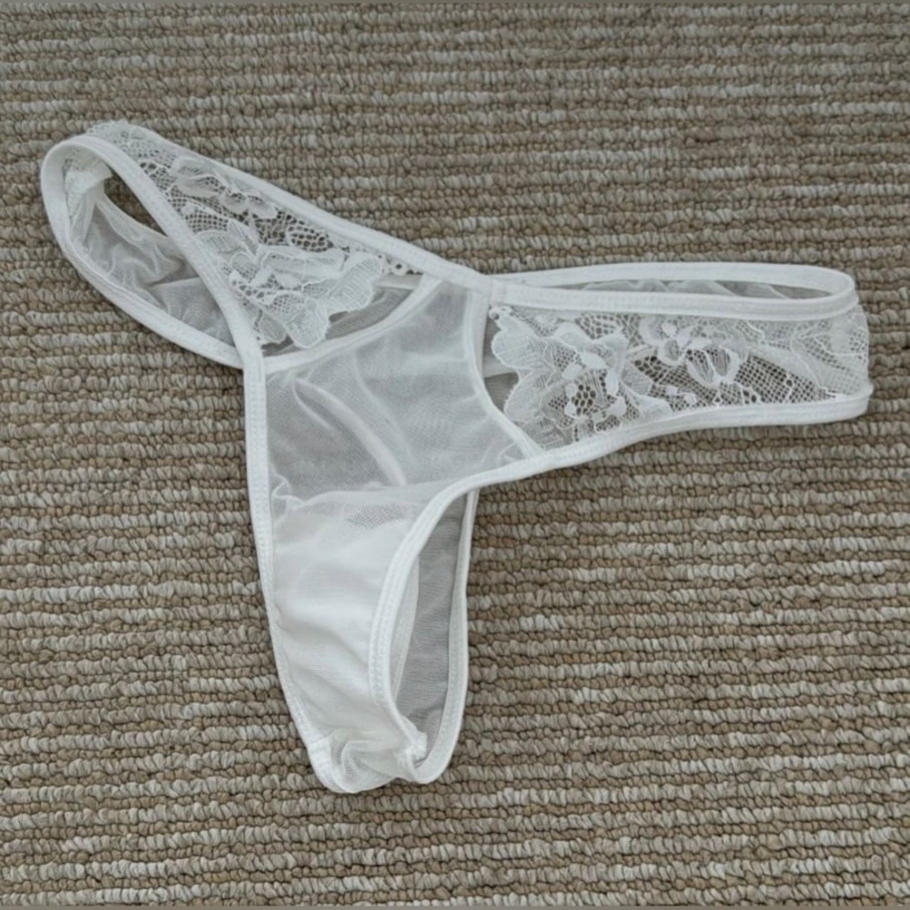 White lace mesh